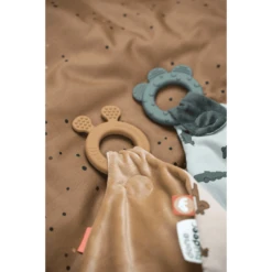 Done By Deer ™ Knuffeldoekje Met Bijtring Raffi, Mosterdgeel -Kinderspeelgoed Winkel done by deer knuffeldoekje met bijtring raffi mosterdgeel a302619 2