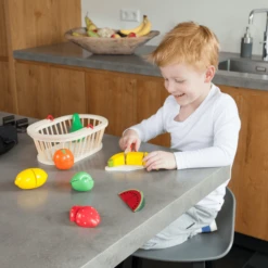 New Classic Toys® EITECH Fruit Snijden, In Houten Mand -Kinderspeelgoed Winkel eitech fruit snijden in houten mand a162247 3