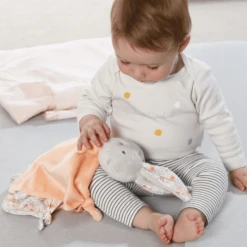 Fehn Deluxe Knuffeldoek Konijn -Kinderspeelgoed Winkel fehn deluxe knuffeldoek konijn a246922 1