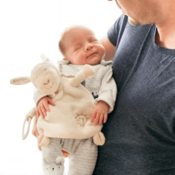 FEHN Knuffeldoek Baby Love Schaap Paul -Kinderspeelgoed Winkel fehn knuffeldoek baby love schaap paul a002141 2