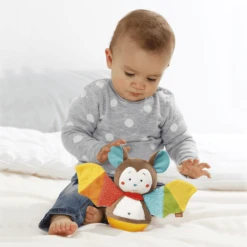 FEHN Tuimelaar Vleermuis - Jungle Heroes -Kinderspeelgoed Winkel fehn tuimelaar vleermuis jungle heroes a172288 1