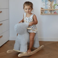 Label Label - Schommelhond - Grijs -Kinderspeelgoed Winkel label label schommelhond grijs a394320 4