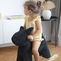 Label Label - Schommelhond - Zwart -Kinderspeelgoed Winkel label label schommelhond zwart a394323 2