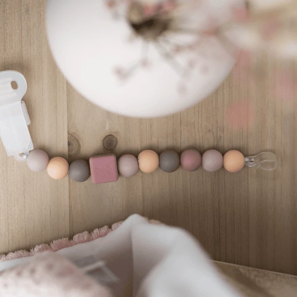 Nattou Dummy Ketting Perzik 7 Nattou Dummy Ketting Perzik - Image 5