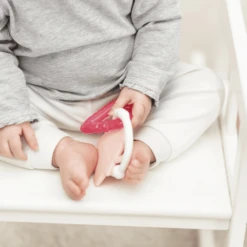 Nattou Verkoelende Bijtring Roze -Kinderspeelgoed Winkel nattou verkoelende bijtring roze a309724 1