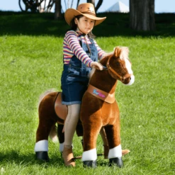 PonyCycle ® Brown With White Hoof Horse -Kinderspeelgoed Winkel ponycycle brown with white hoof horse a338460 1