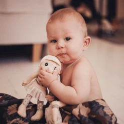 Rubens Barn Doll Lily - Mini Ecobuds -Kinderspeelgoed Winkel rubens barn doll lily mini ecobuds a359768 4