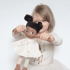 Rubens Barn Doll Poppy - Ecobuds -Kinderspeelgoed Winkel rubens barn doll poppy ecobuds a359760 1